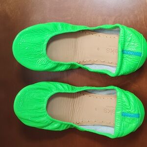 BNIB Galactic Green Tieks, 9